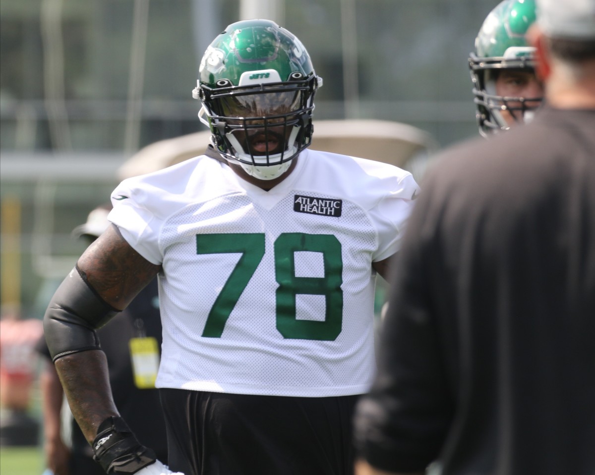 Jets offensive lineman Morgan Moses